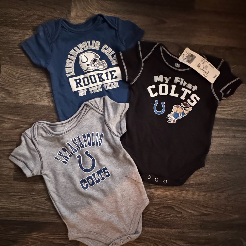 NFL Indianapolis Colts Baby One-Piece Set in Blue, Black, Gray